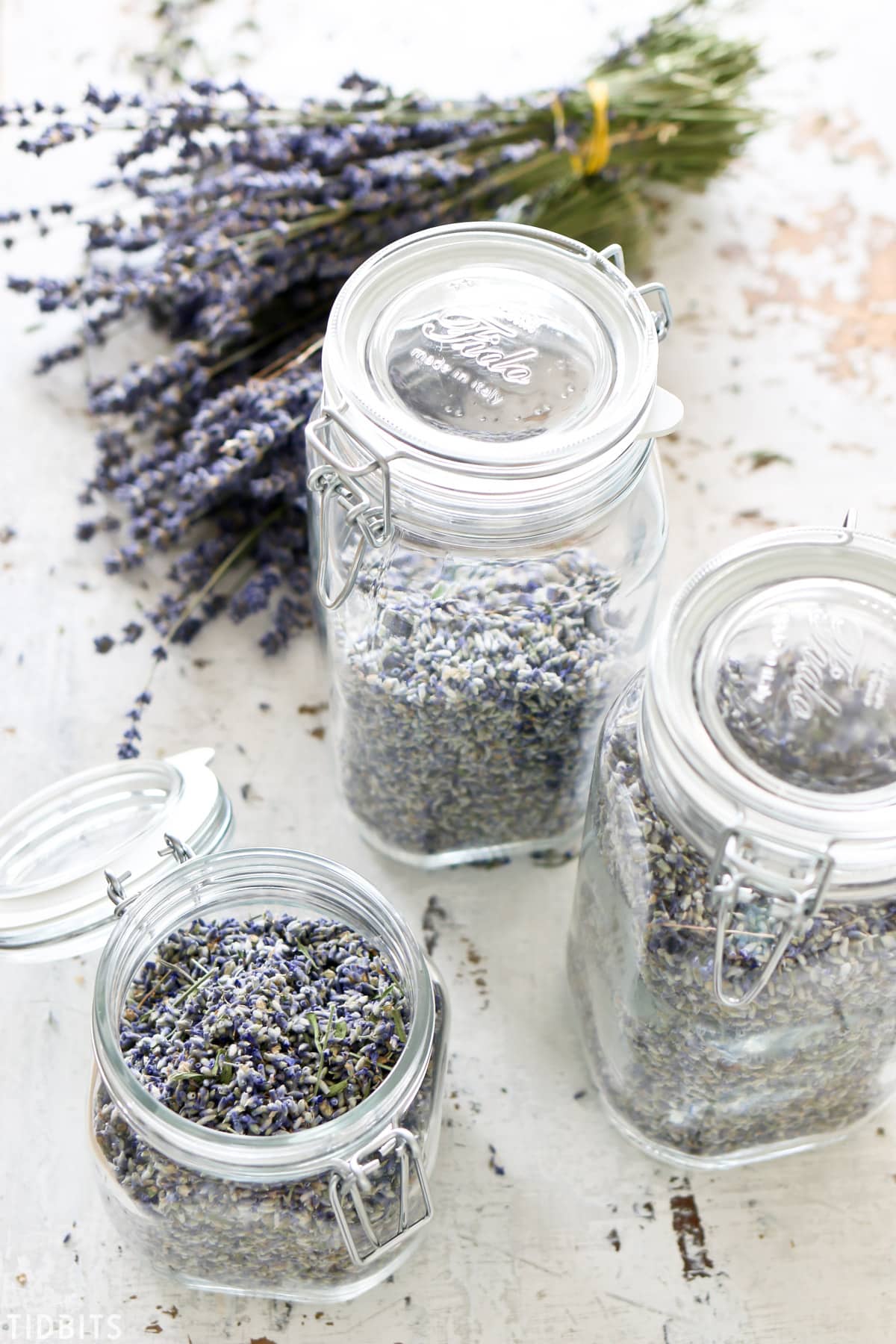 dried lavender buds in glass jars