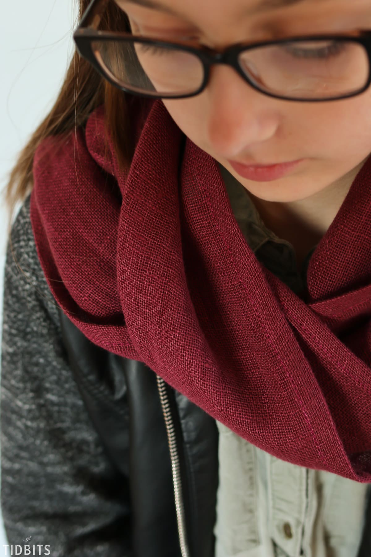 red pure linen scarf