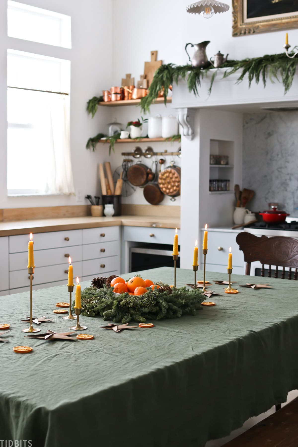 an old fashioned christmas tablescape