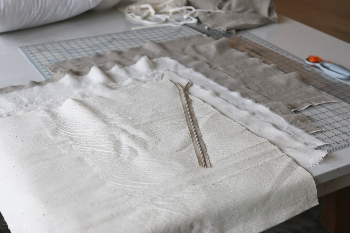 materials needed to make a quilted pillow