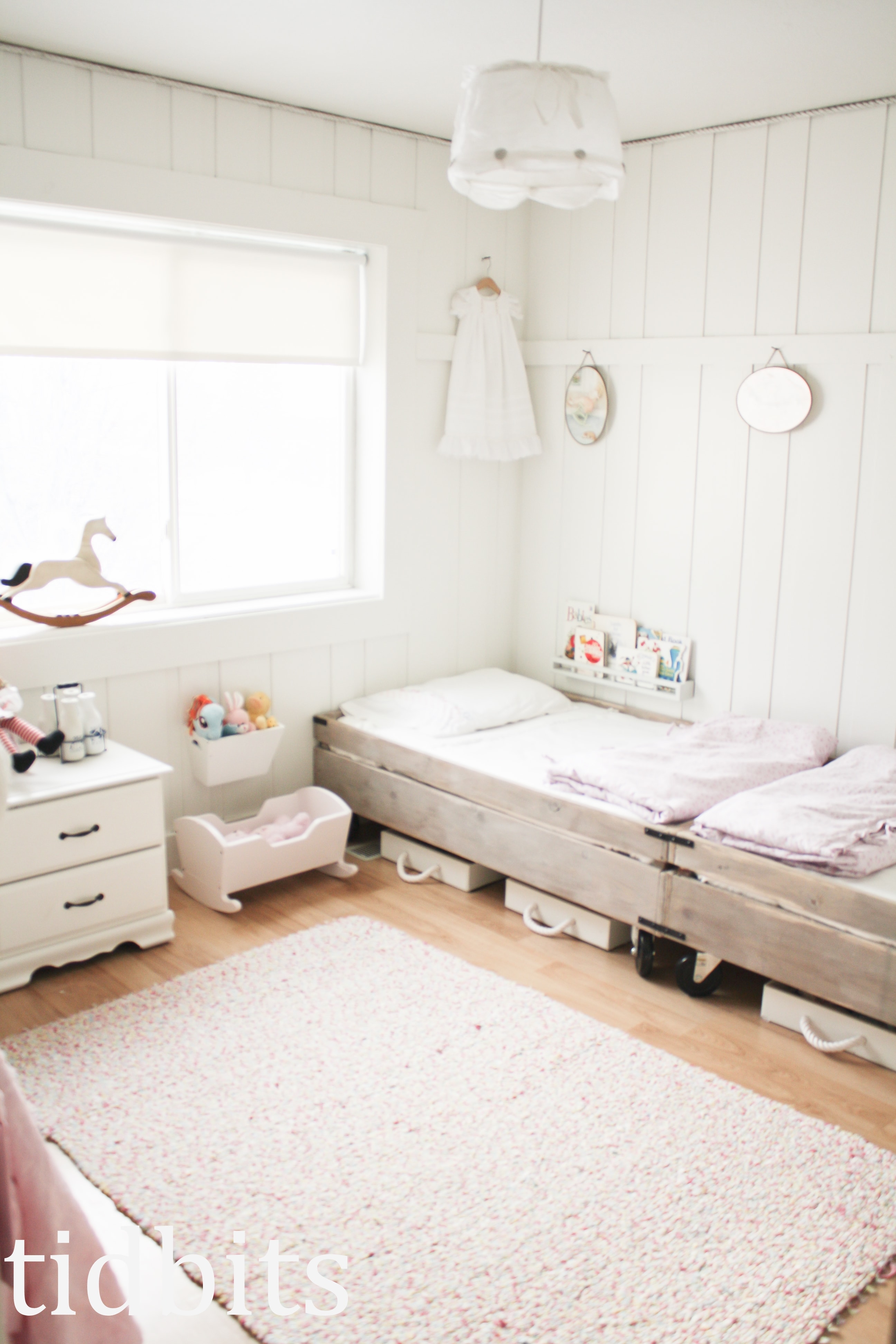 Shared Girls Bedroom, Cottage Style by TIDBITS