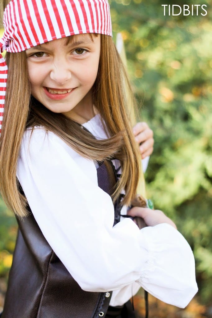 Pirate Costume for a Girl - Tidbits