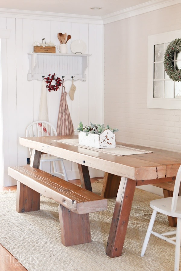 A Cottage Christmas Home Tour - Inspiration for your dining room space.