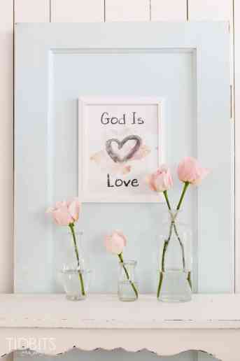 Enjoy this FREE Valentine Printable and remind your family that "God is Love". Blue and Pink versions available.