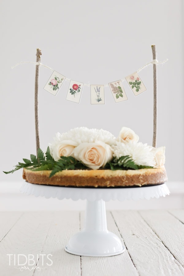 Mini Botanical Cake Banner FREE Printables. Hang this sweet cake banner over your treats or around your home.