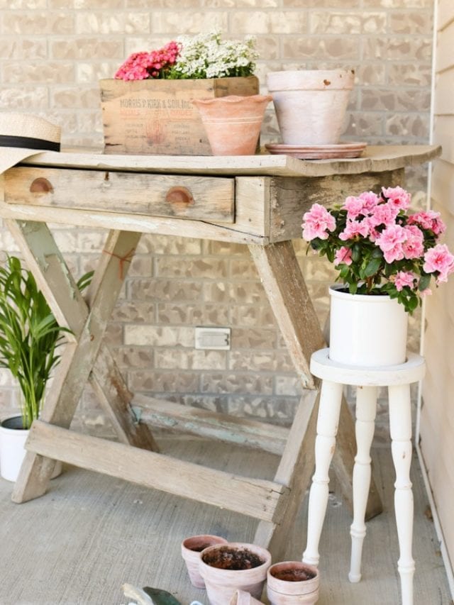 MAKEOVER OF A THRIFT STORE PLANT STAND STORY