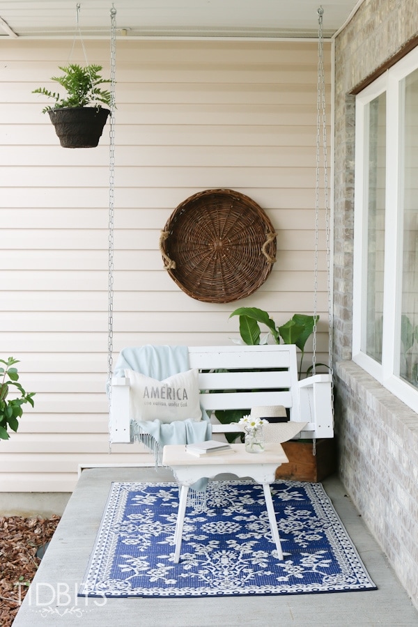Simple and fuss free Summer living - Summer home tour with TIDBITS.