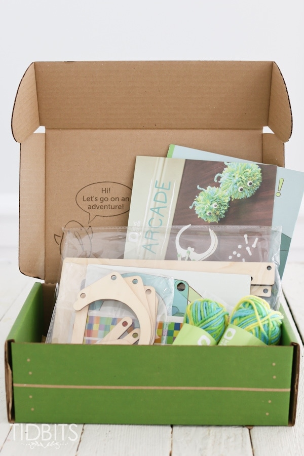 Adventures of the Kiwi Crate! Such a fun and interactive subscription box for kids.