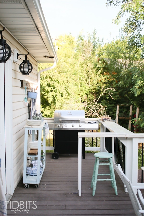 Outdoor grill area and serving station.  Deck makeover by TIDBITS.
