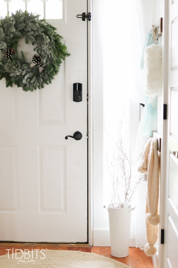 French Farmhouse Christmas Home Tour. Christmas in the entry way.