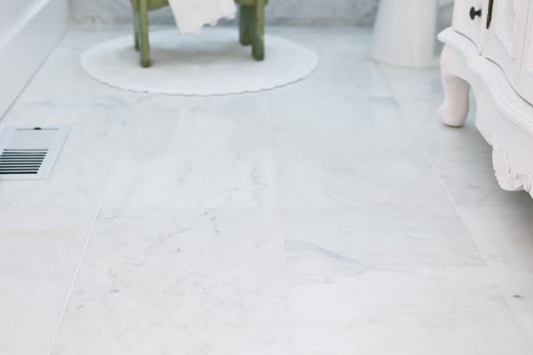 marble tile installation