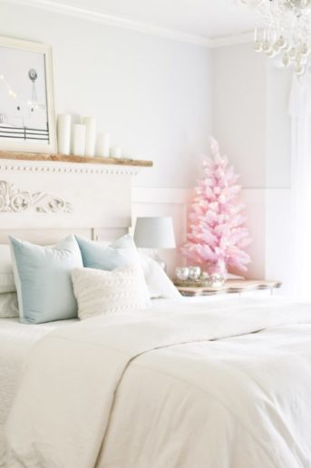 cropped-A-Colorful-Christmas-Master-Bedroom-52.jpg