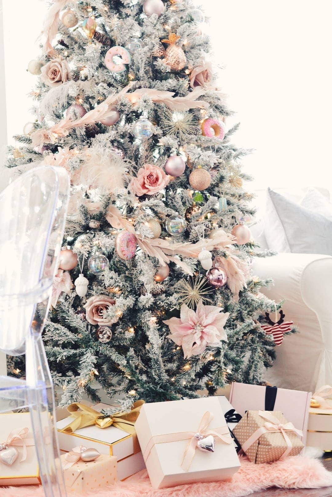 Pink Christmas Decor Ideas That ll Inspire You TIDBITS