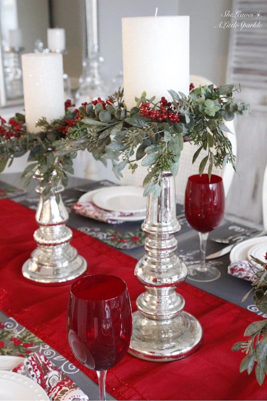 red and green tablescape
