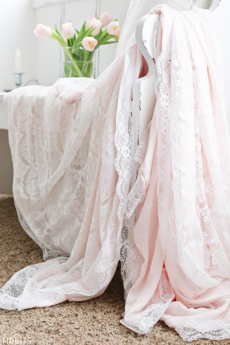 DIY Valentines Lace Throw Blanket