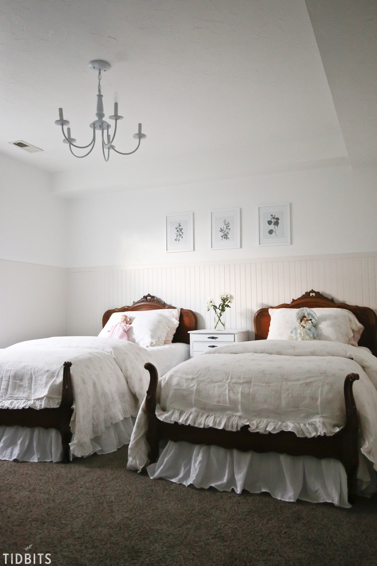 French Cottage Girls Bedroom makeover by TIDBITS