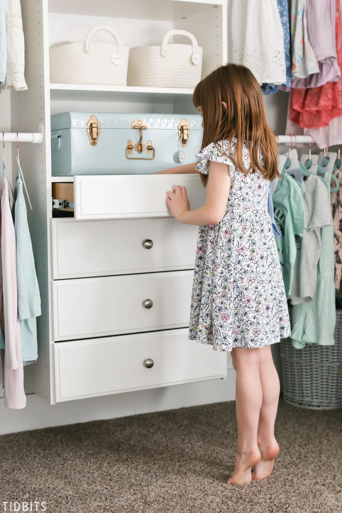 8 tips for better kids closet organization