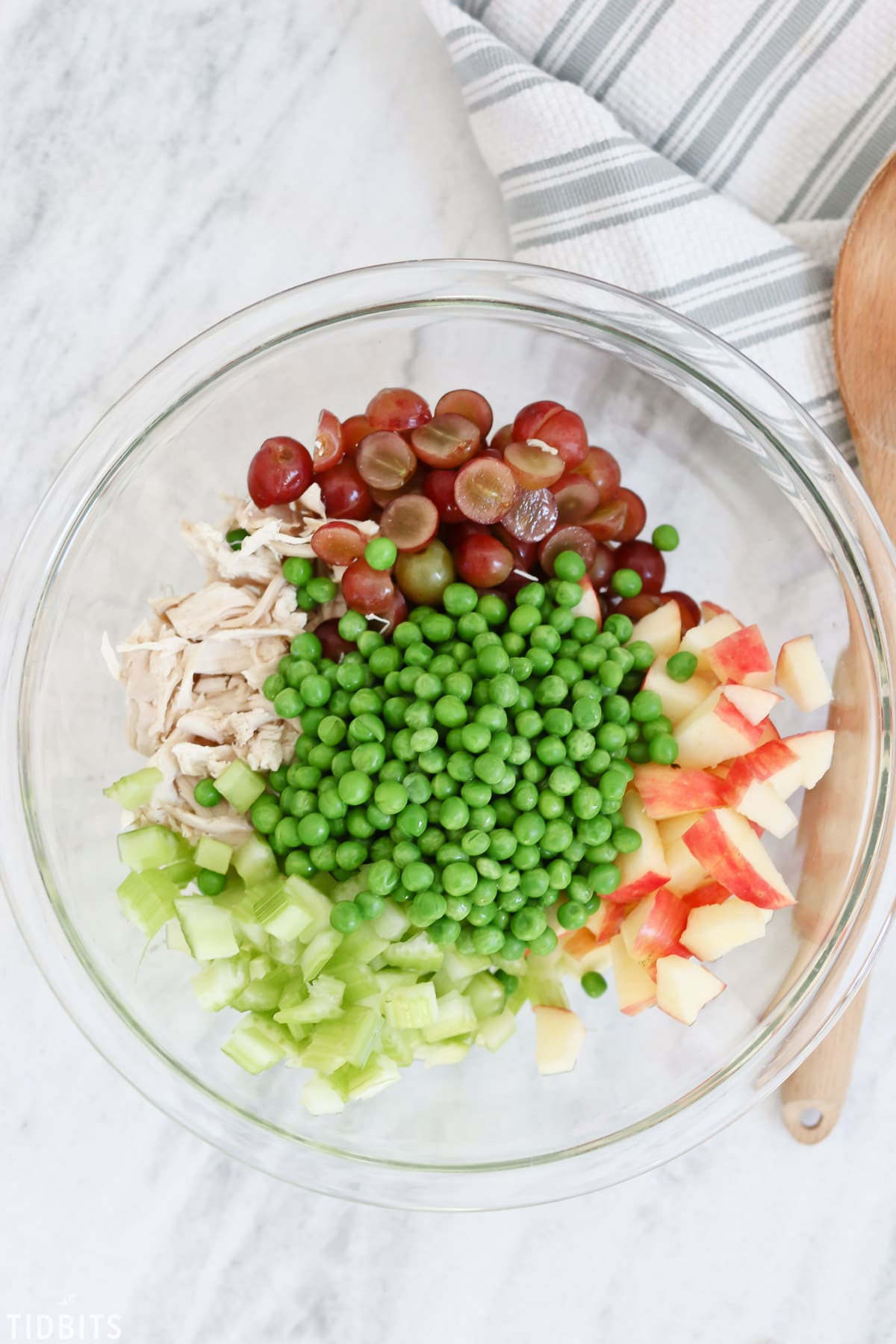 Light and Healthy Chicken Salad Recipe with Yogurt Dressing