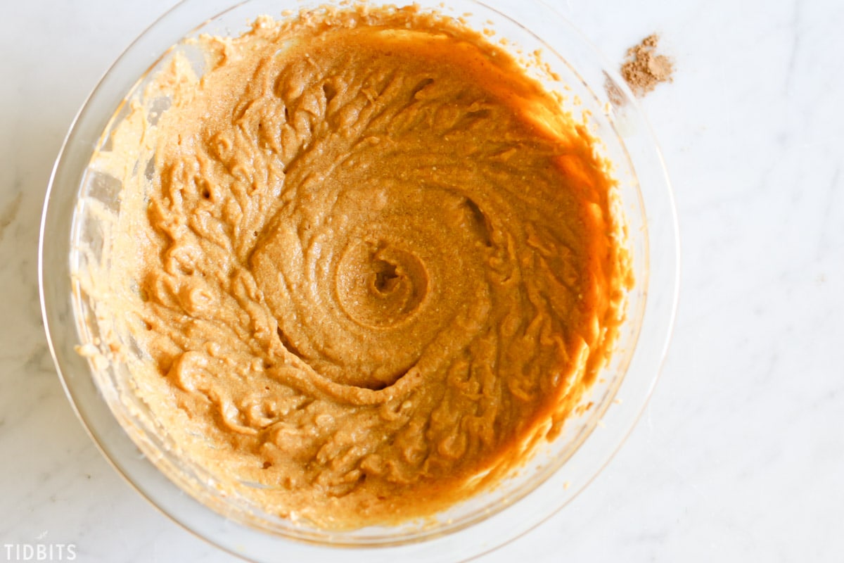 whip together ingredients for healthy pumpkin dip