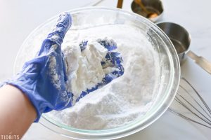 All Natural Bath Bomb Recipe + FREE Printable Labels | Tidbits