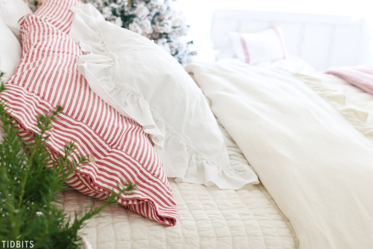 Classic red and green farmhouse Christmas bedroom tour.