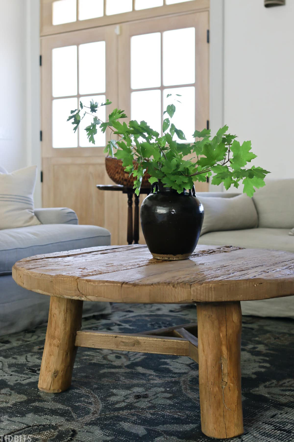How To Style A Round Coffee Table 3, How To Style A Small Round Coffee Table