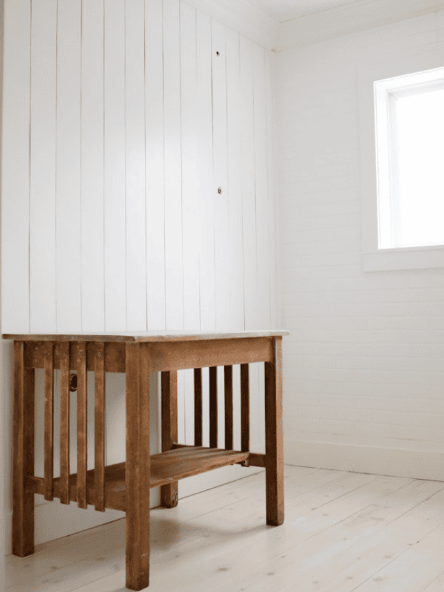 Get the Look: DIY Shiplap Pine Wood Floors in Your Bathroom Story