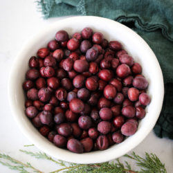 How to Dry Cranberries for Decorating