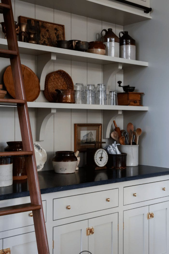 EXTRA COUNTERTOP SPACE IN A BUTLER'S PANTRY