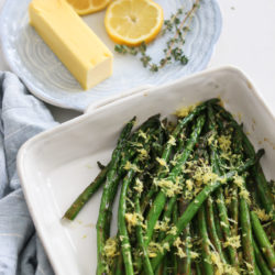Cooked asparagus with lemon zest