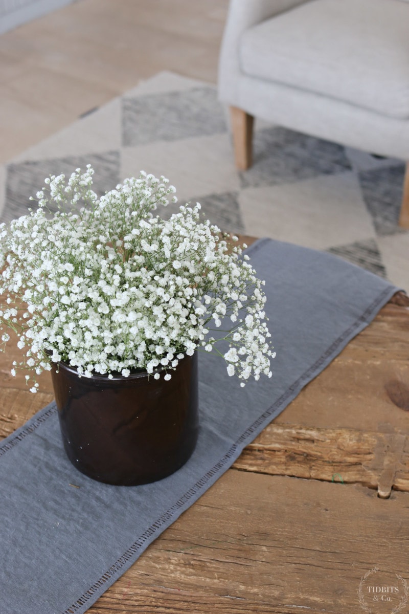 Non Christmas Winter Decor Ideas - Tidbits